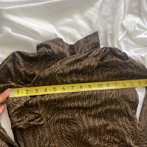 FENDI Girls Teen Roll Neck Logo Top 12A - Picture 5 of 5